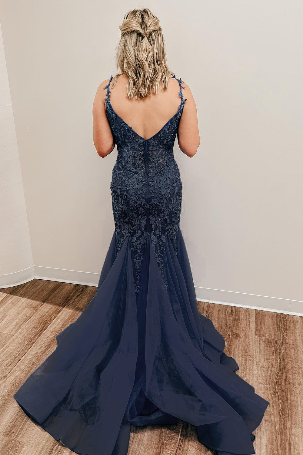 Mermaid Prom Dress in Blue with Spaghetti Straps and Appliques