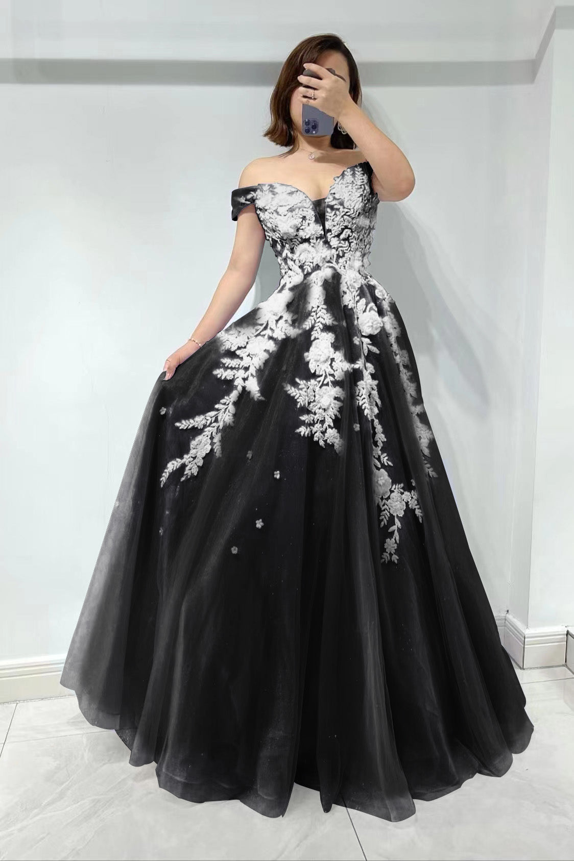 Amazing Lilac Off-The-Shoulder Sweetheart Tulle Evening Dress With Appliques