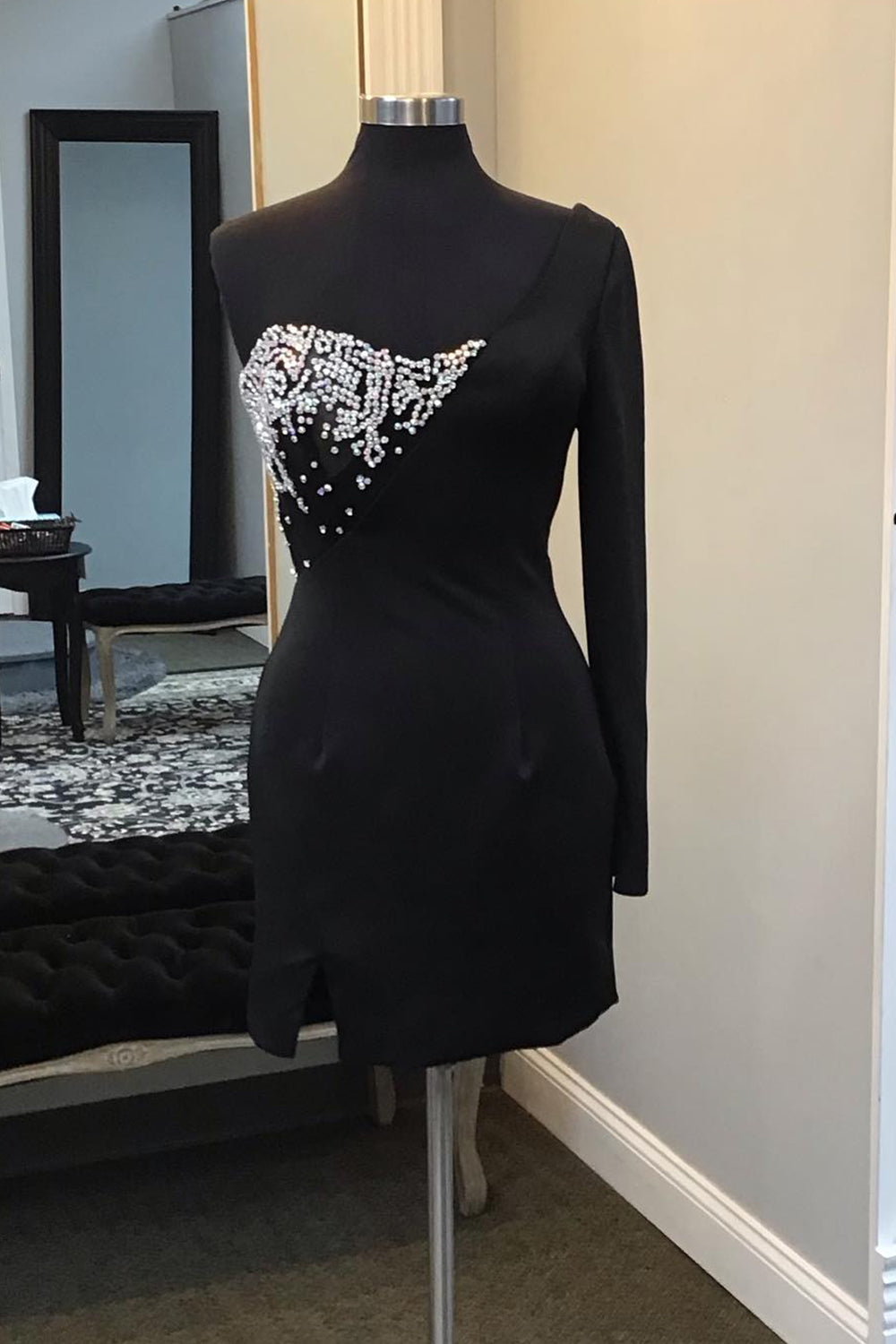 Sparkly Black BeadedOne Shoulder One Sleeve Tight Short Homecoming Dress/Mini Dress
