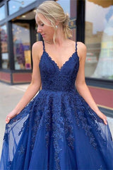 Elegant Dark Blue Straps Sweetheart Tulle Evening Dress With Appliques