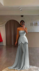 White Strapless Sleeveless Long Formal Dress With Pleated Beading