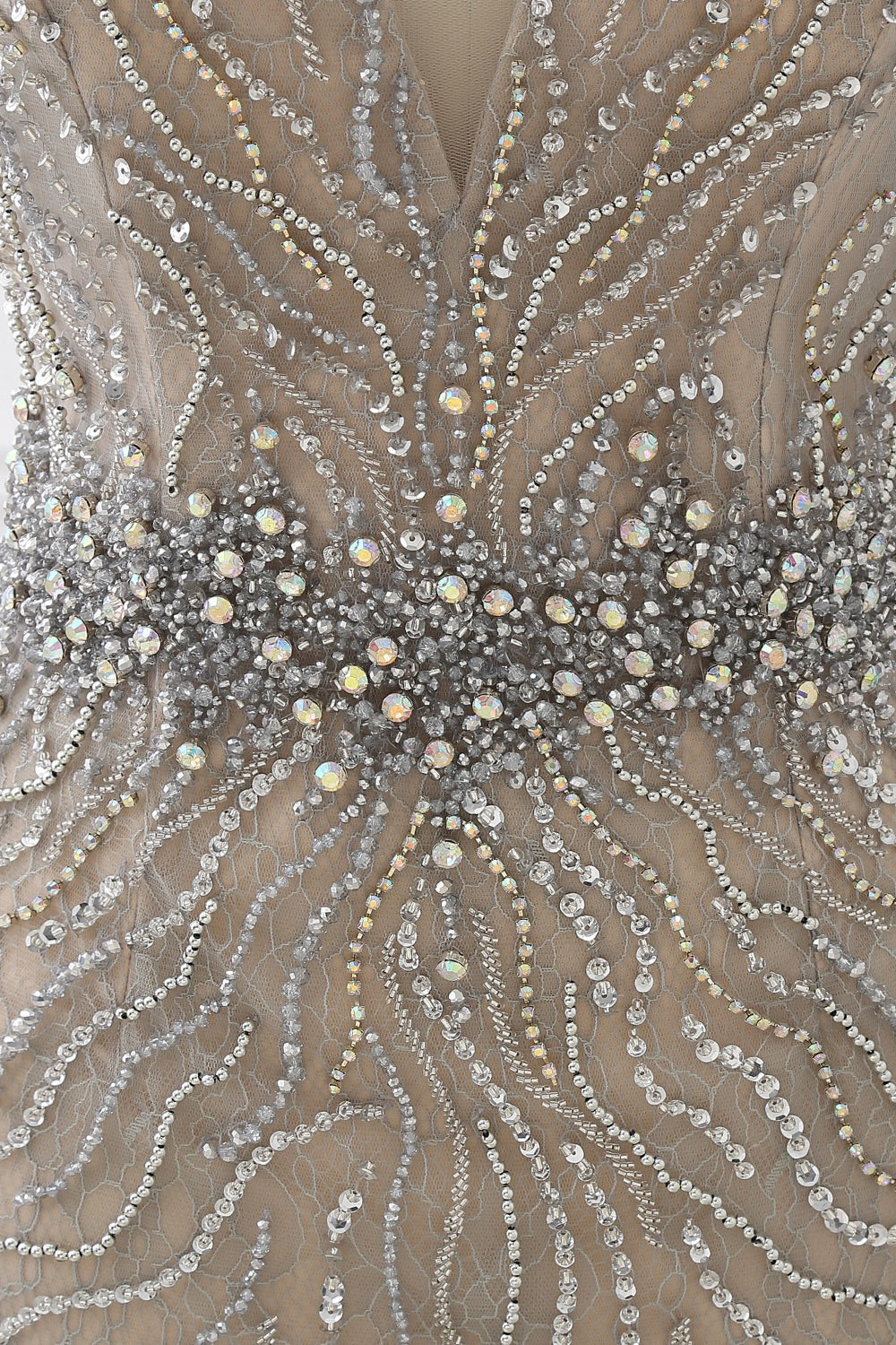 Amazing Tulle Sleeveless V Neck Formal Dress Mermaid With Beading