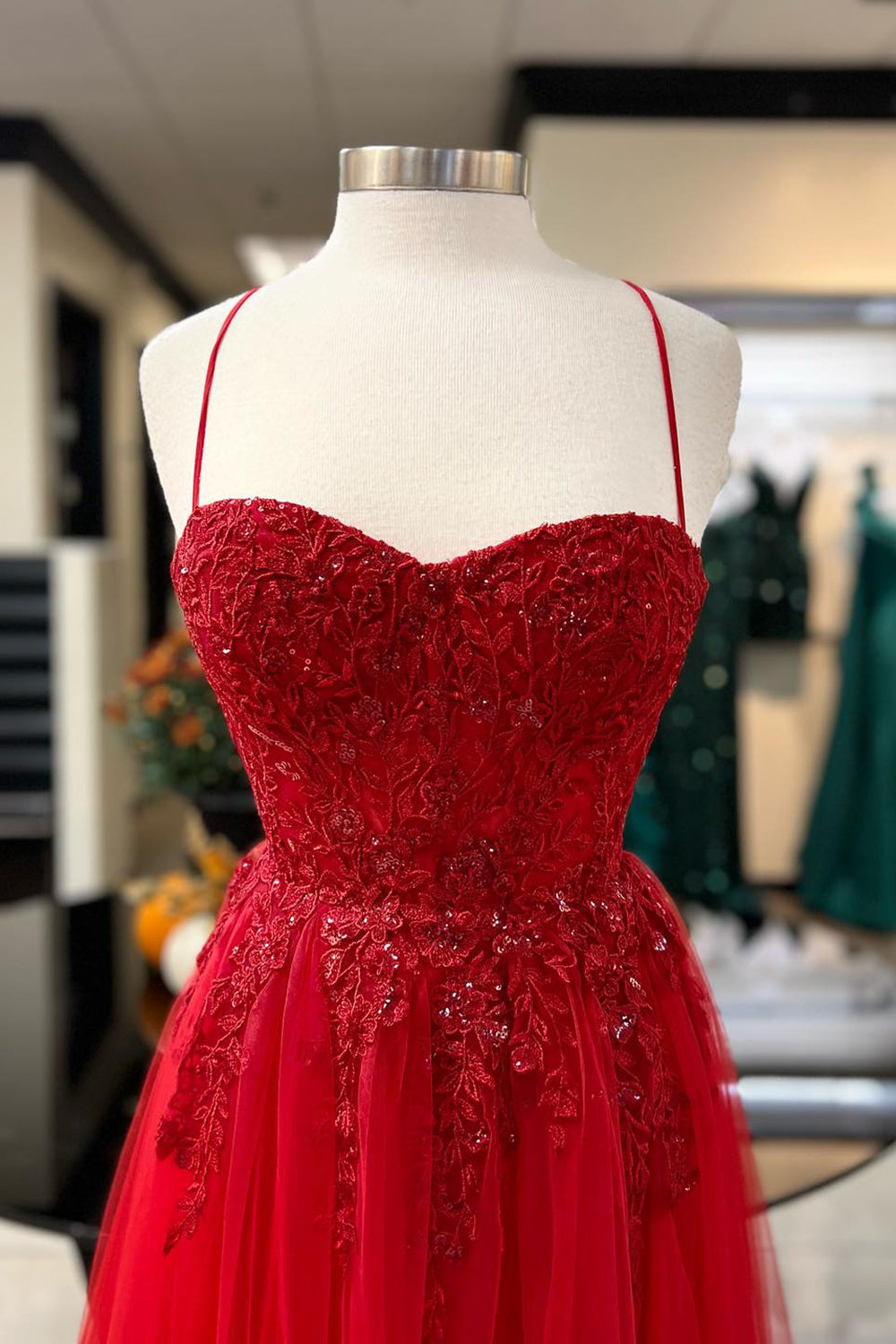 Elegant Dark Red A-Line Prom Dress with Spaghetti Straps and Appliques