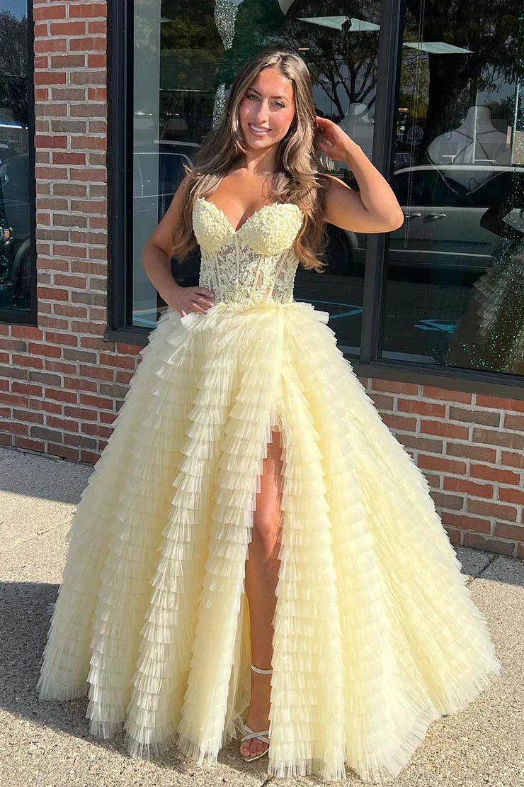 Elegant Pink Sweetheart Corset A-Line Prom Dress Featuring Appliques