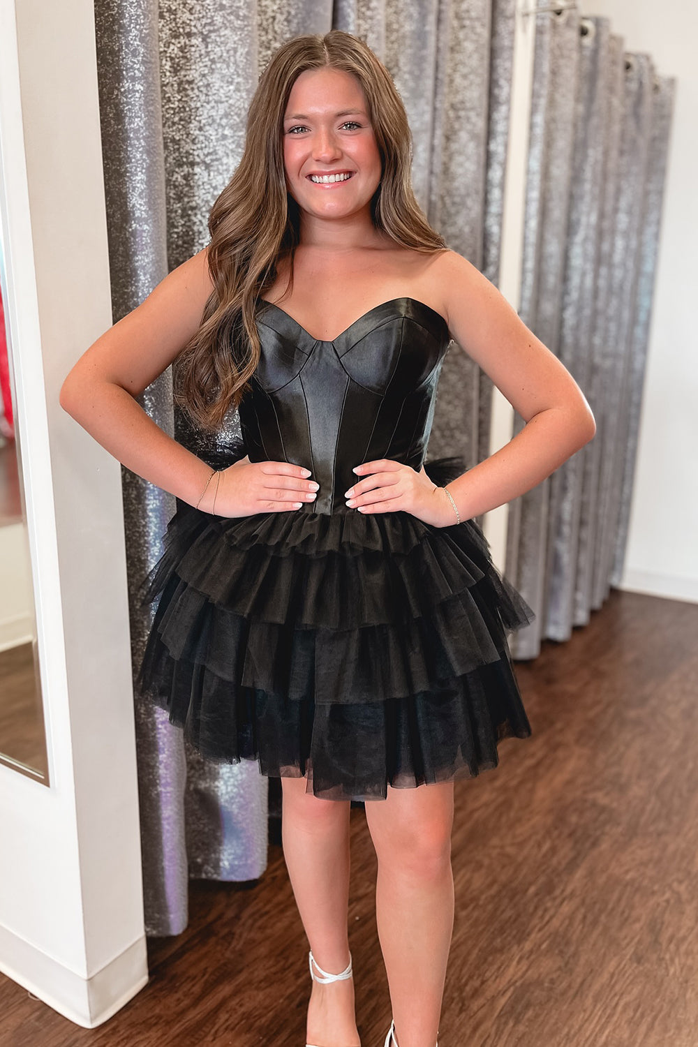 Corset Red Sweetheart Short Homecoming Dress/Mini Dress With Ruffles