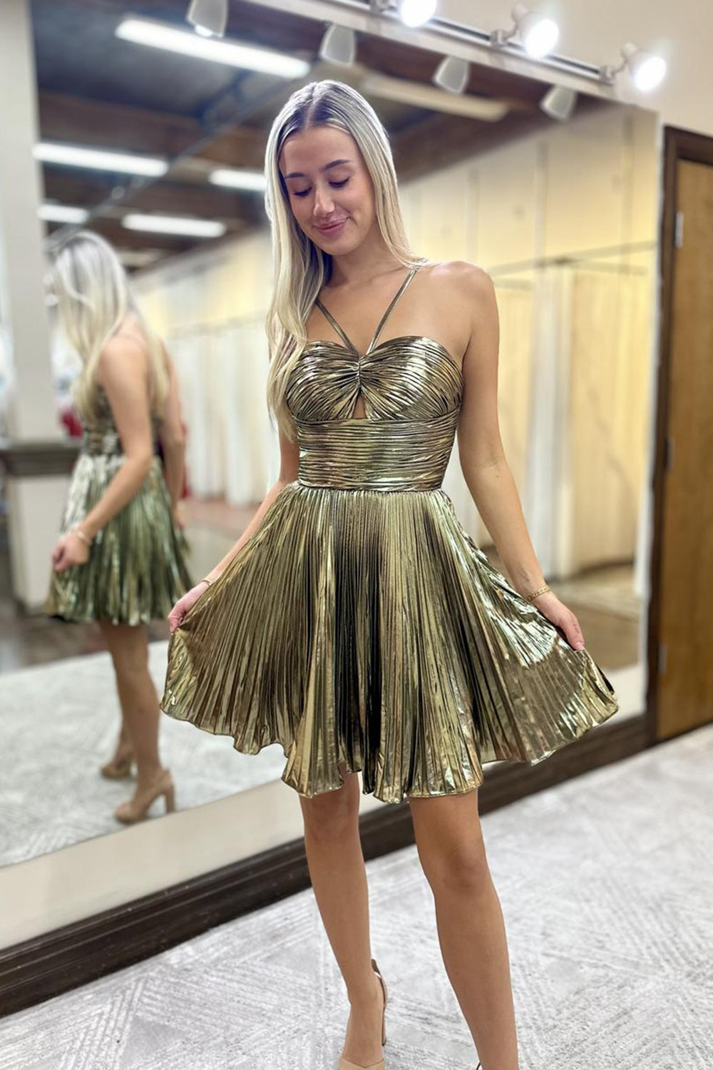 A Line Golden Halter Short Homecoming Dress/Mini Dress with Keyhole