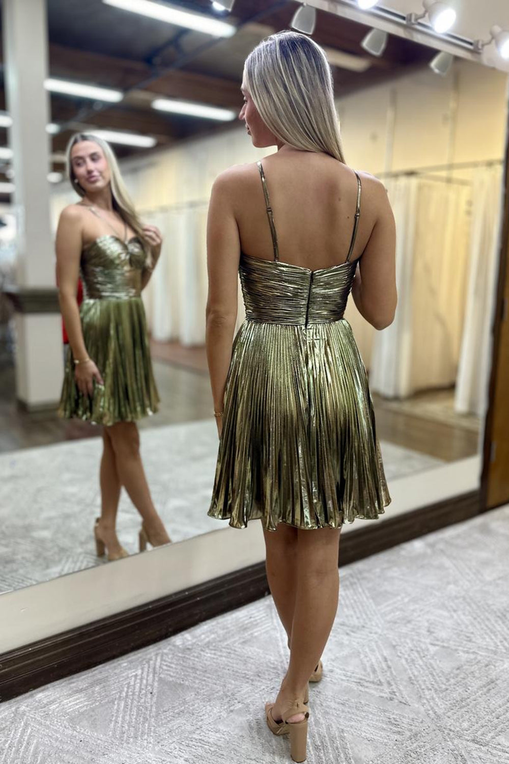 A Line Golden Halter Short Homecoming Dress/Mini Dress with Keyhole