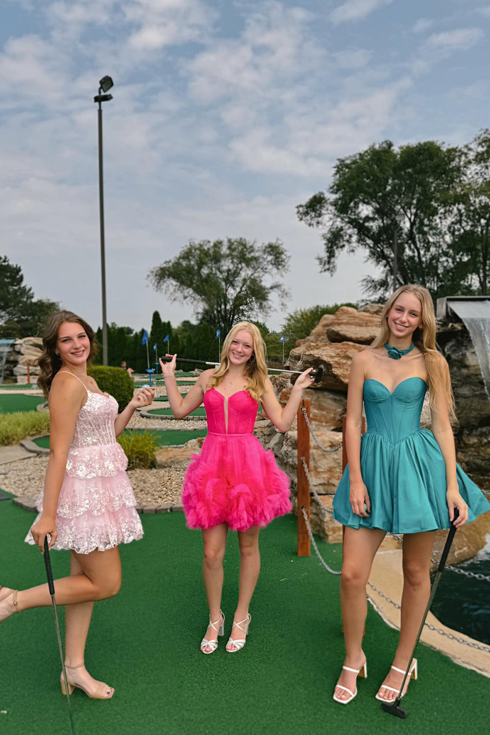 Pink A-Line Sweetheart Corset Satin Short Homecoming Dress/Mini Dress