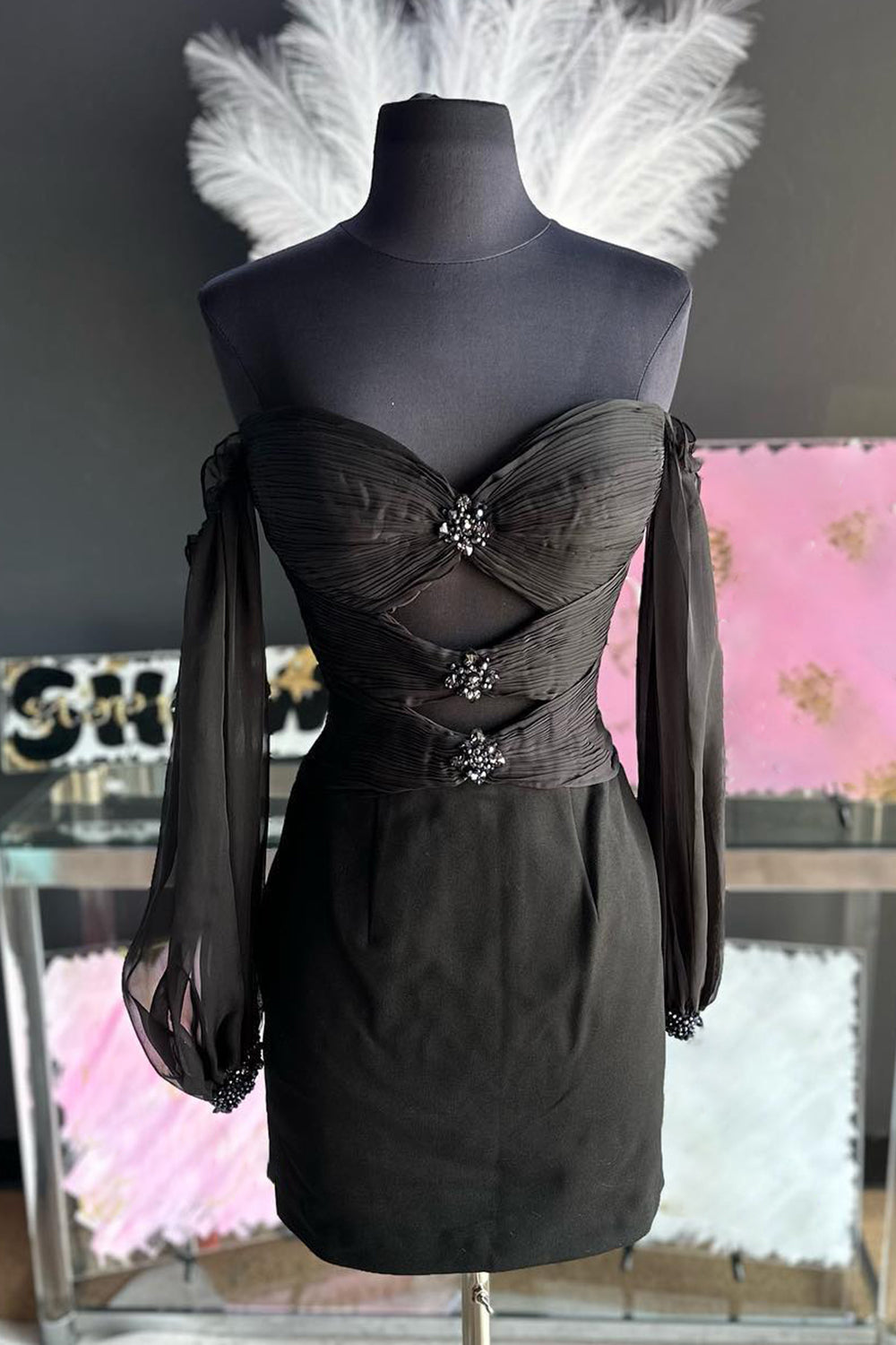 Black Off The Shoulder Sweetheart Bodycon Homecoming Dress/Mini Dress