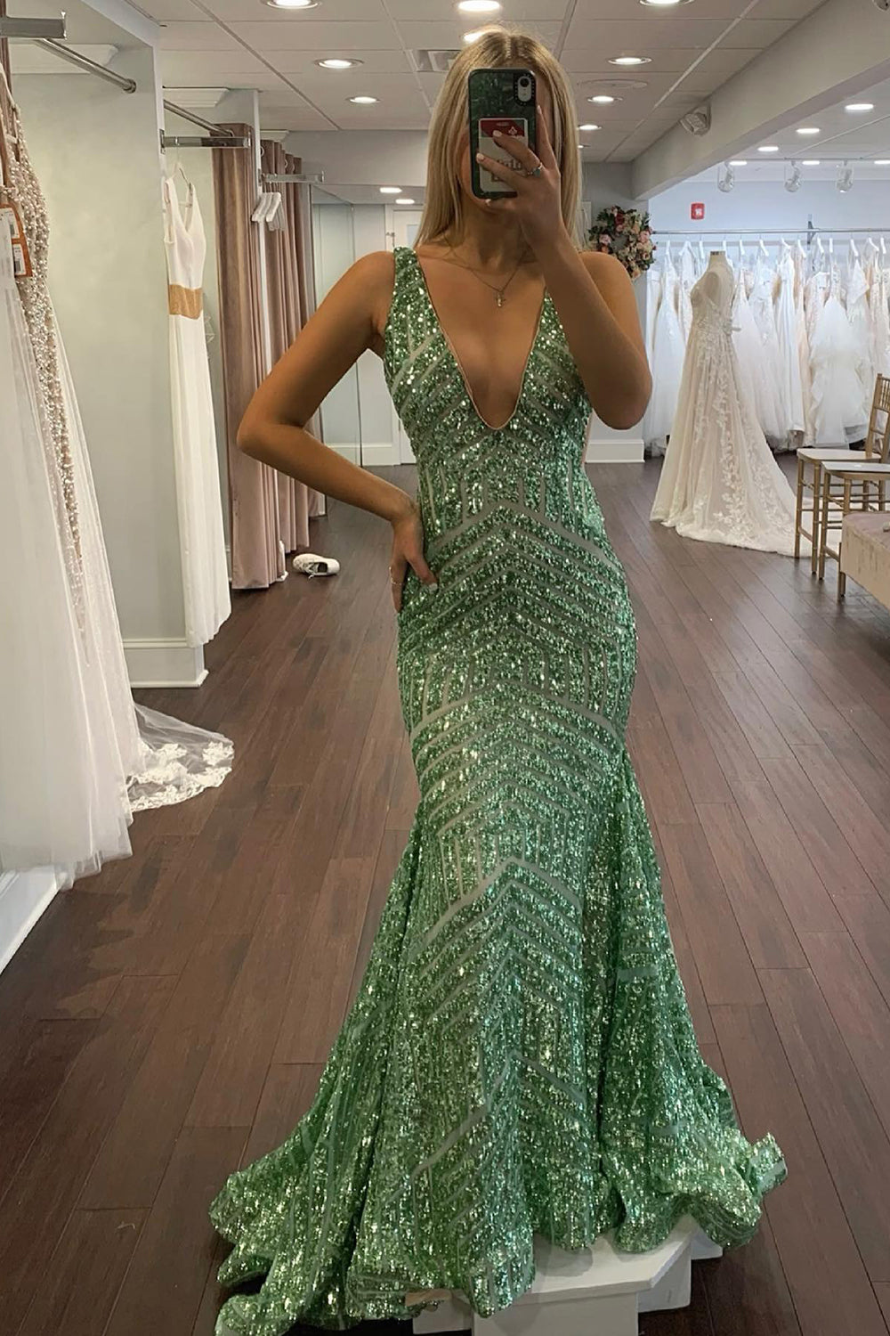 Sequined Mermaid Prom Dress with Deep V-Neck in Fuchsia – Suzhoudress