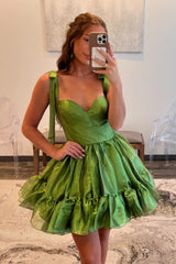 A-Line Kelly Green Short Homecoming Dress/Mini Dress with Bow