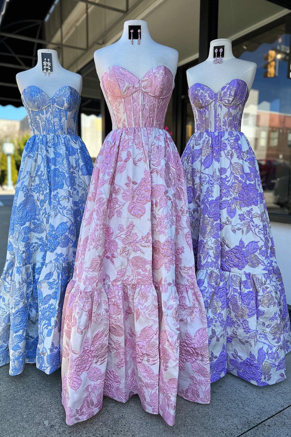 Elegant Sweetheart A-Line Long Corset Prom Dress in Blue Floral