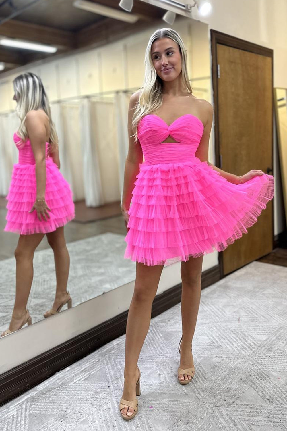 A-Line Fuchsia Strapless Tiered Tulle Short Homecoming Dress/Mini Dress with Keyhole