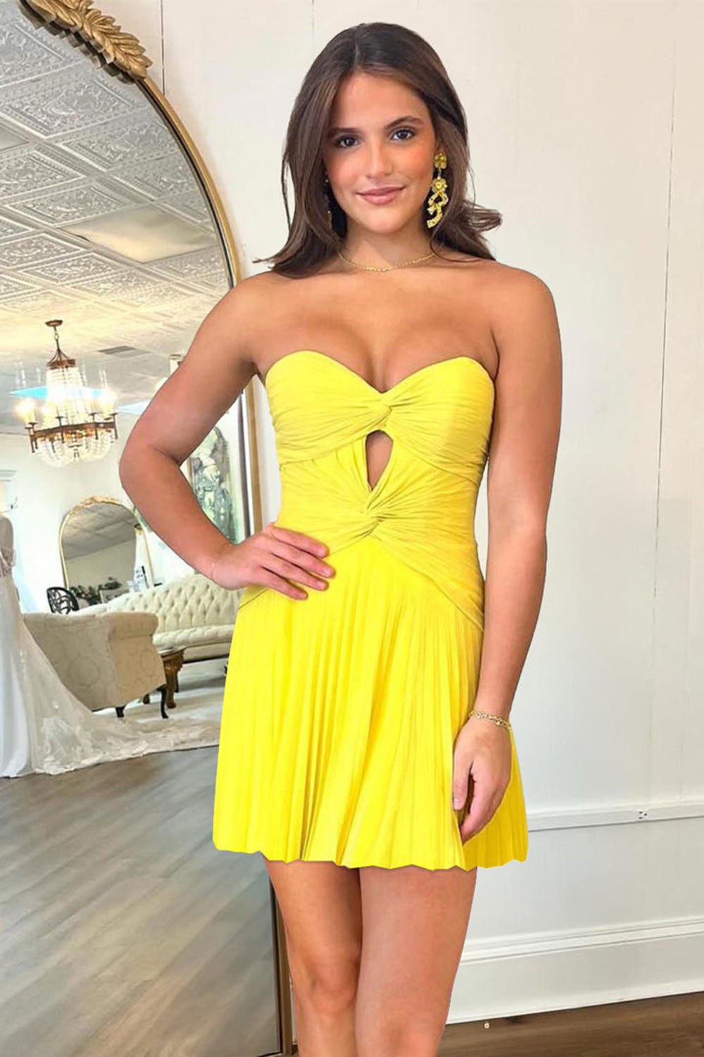 A-Line Fuchsia Strapless Pleated Short Homecoming Dress/Mini Dress