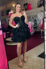 Sparkly A-Line Black Strapless Short Homecoming Dress/Mini Dress with Lace