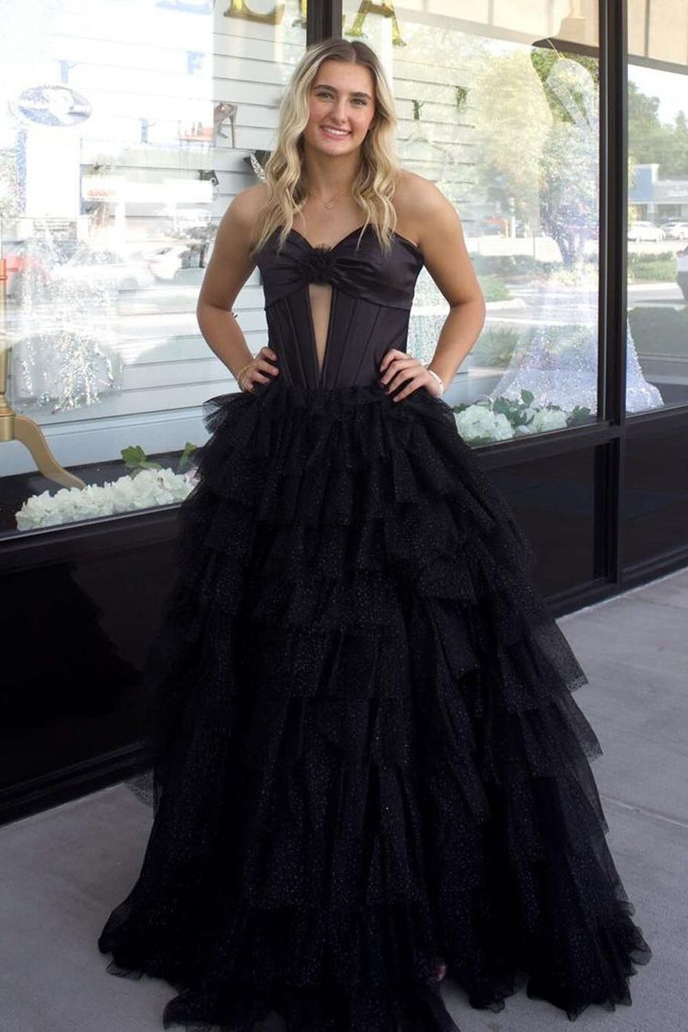 Long Corset Prom Dress in Black with Sweetheart Neckline A-Line Tulle Tiered Skirt and Slit