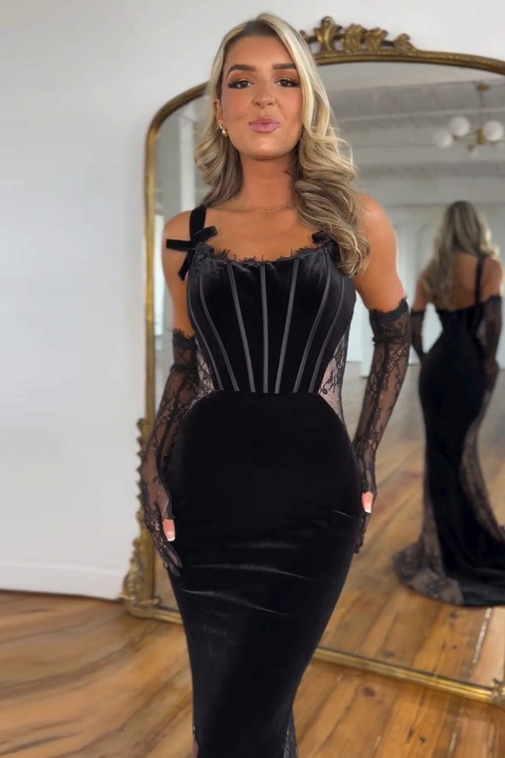 Long Velvet Mermaid Prom Dress with Black Spaghetti Straps (Gloves not included)