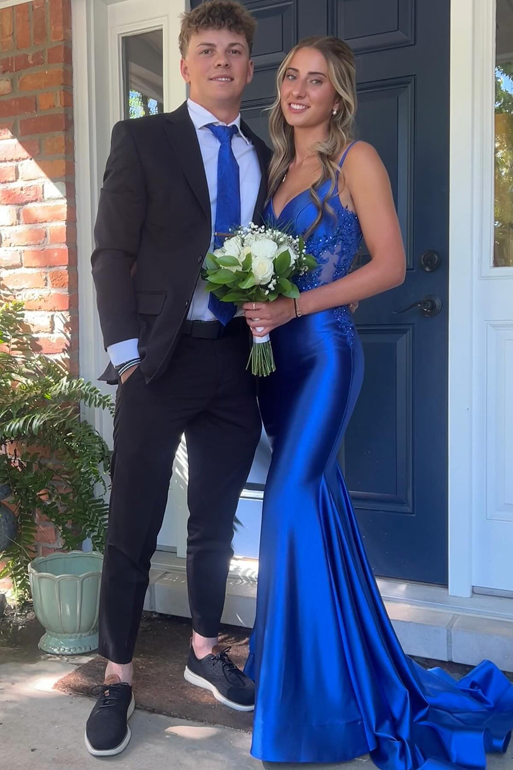 Long Prom Dress in Fuchsia Mermaid Satin with Spaghetti Straps and Appliques