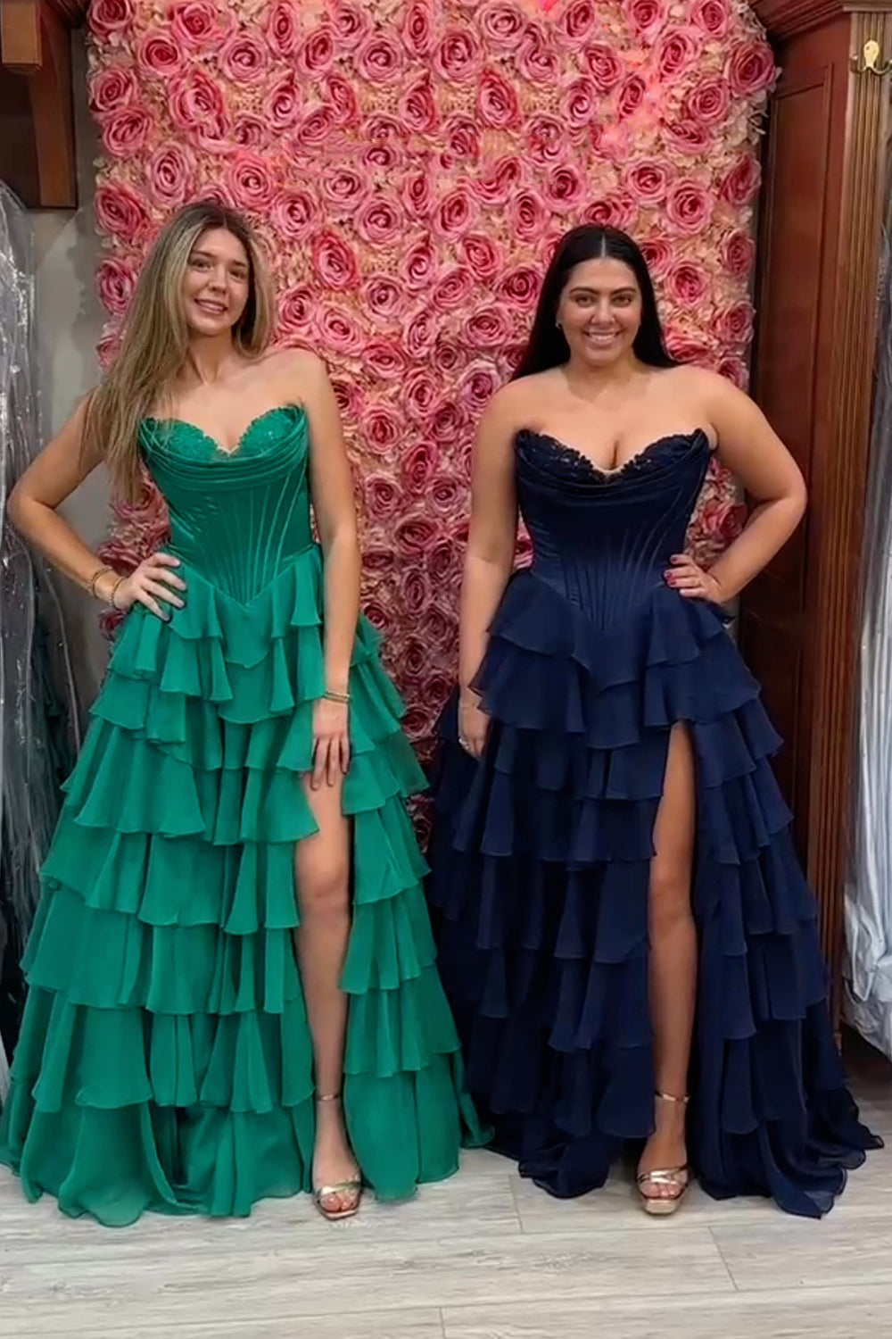 Sweetheart A-Line Black Chiffon Corset Prom Dress Featuring a Tiered Slit