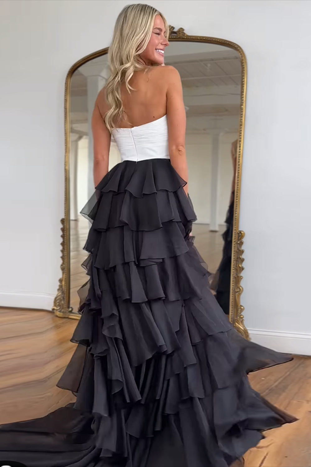 Sweetheart Chiffon A-Line Prom Dress in Black and White with Tiered Long Skirt and Slit