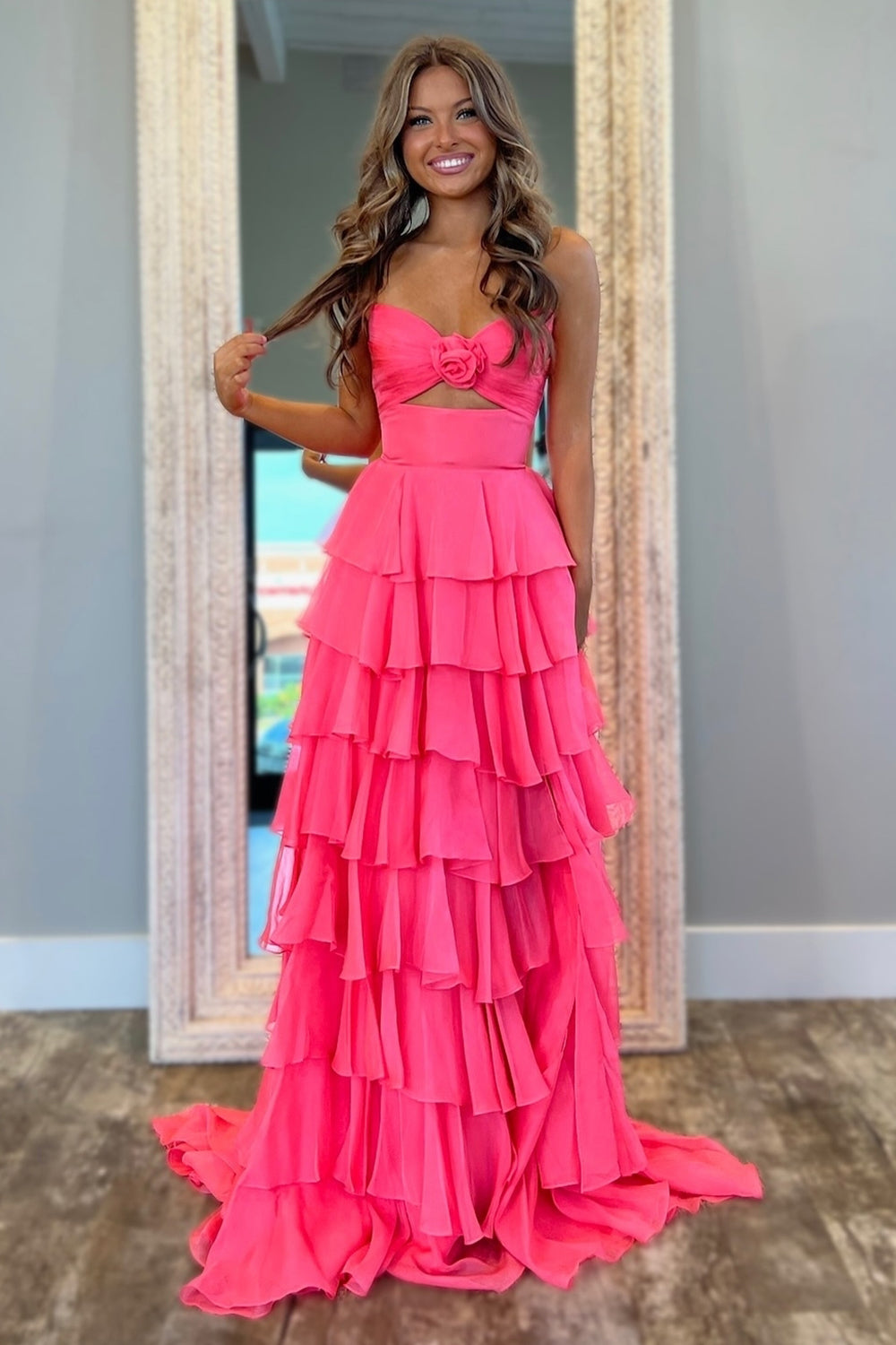 Sweetheart Chiffon A-Line Prom Dress in Black and White with Tiered Long Skirt and Slit