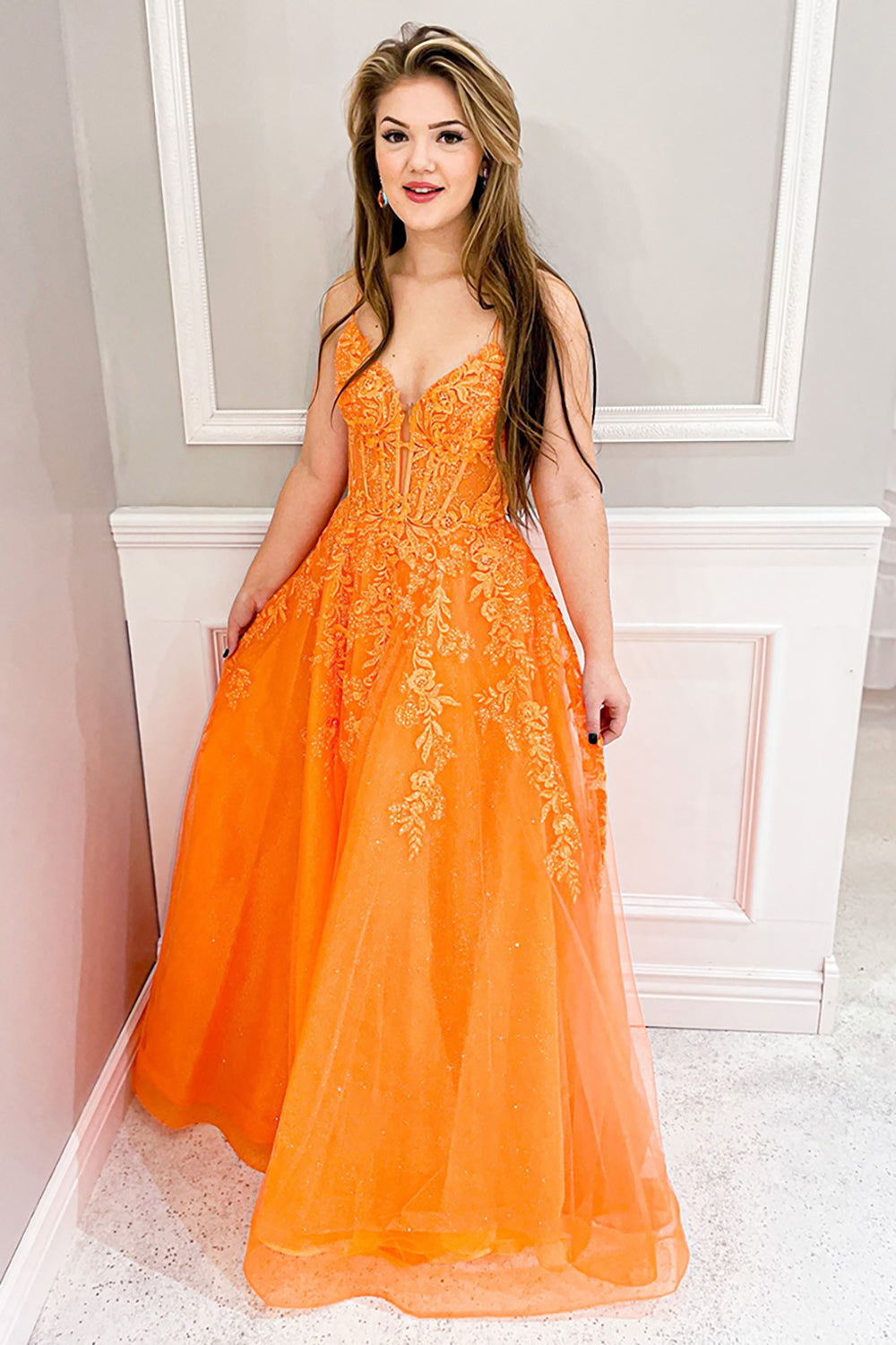 Long A-Line Prom Dress in Emerald Green with Spaghetti Straps and Tulle Appliques