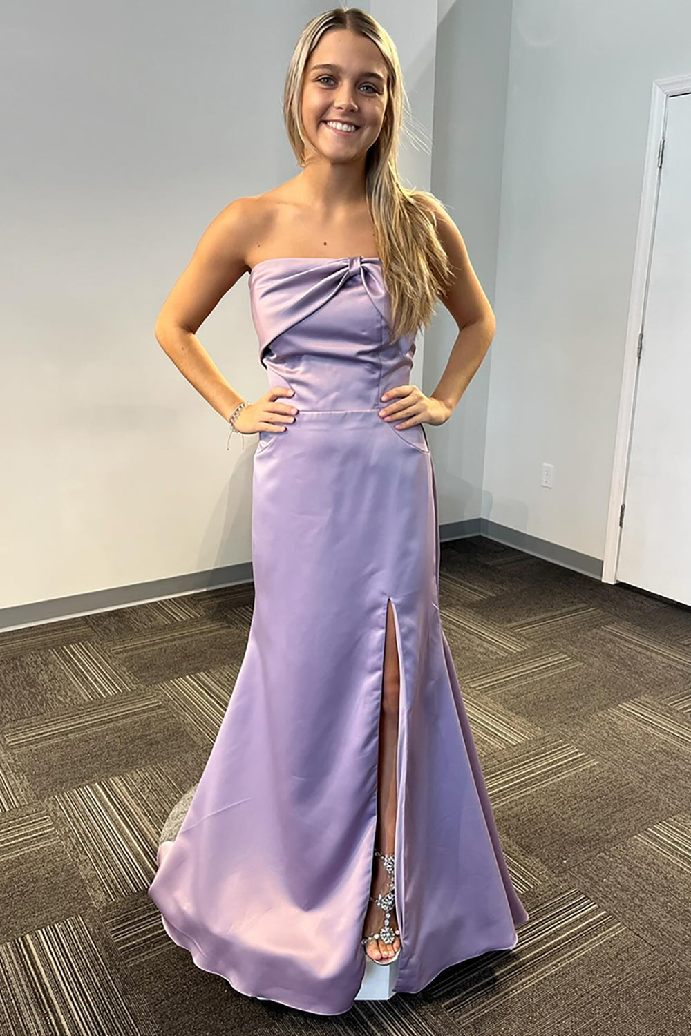 Long Strapless Prom Dress in Elegant Lilac Satin with Mermaid Cut and Slit