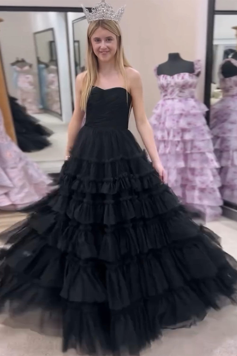 Stylish Black Strapless Tiered Tulle Long A-Line Prom Gown