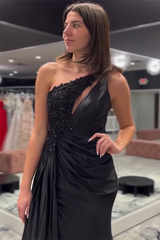Long Blue Mermaid Prom Dress in Satin with One Shoulder and Appliques