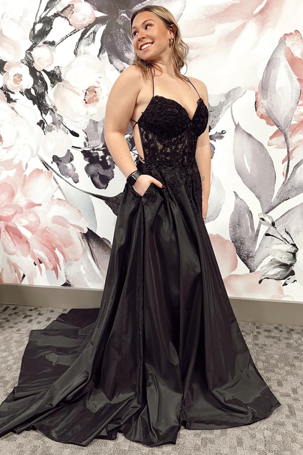 Long Satin Corset Prom Dress in Black with Spaghetti Straps A-Line Cut and Appliques