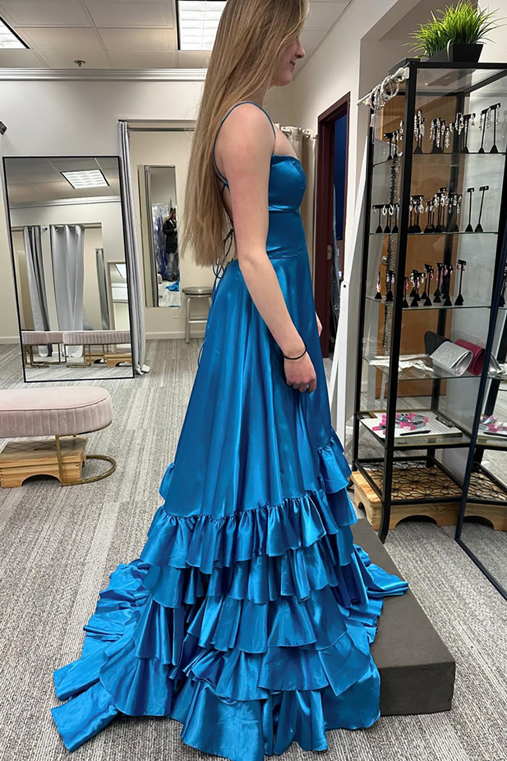 Elegant Royal Blue Satin Prom Dress with Spaghetti Straps and Tiered A-Line Skirt