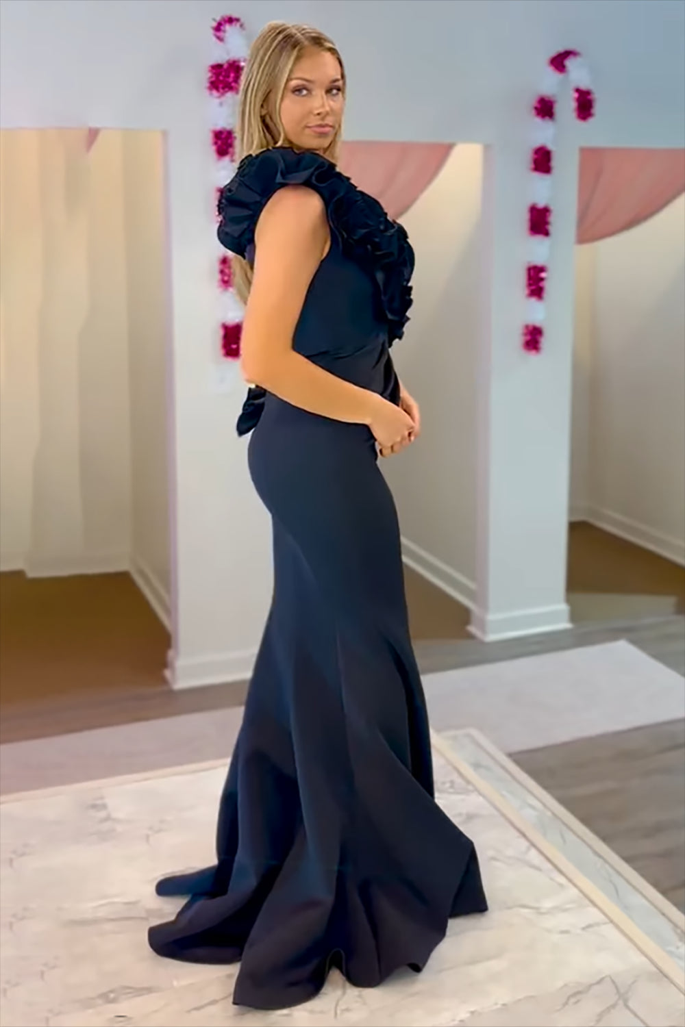 Elegant Black One-Shoulder Mermaid Gown with 3D Floral Detail for Prom
