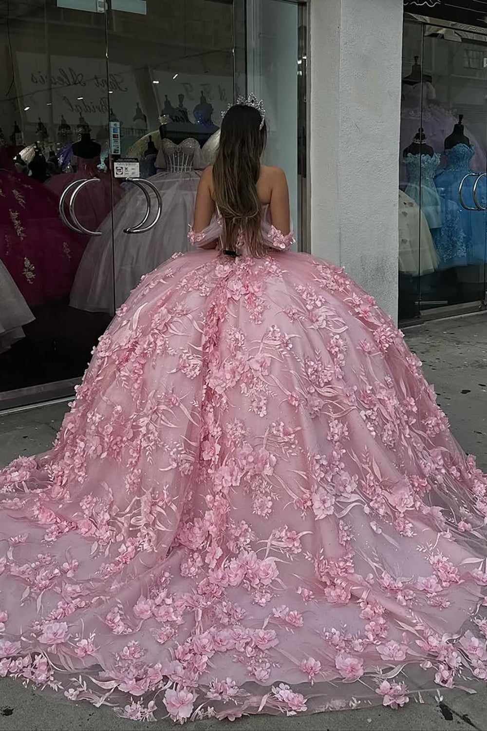 Off-the-Shoulder Floral Ball Gown in Blush Pink Tulle with Applique for Quinceanera