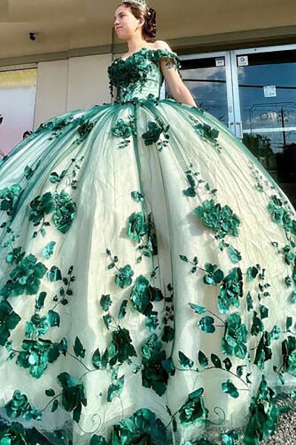 Off the Shoulder Black Champagne Princess Dress with Floral Applique and Tulle Train for Quinceanera