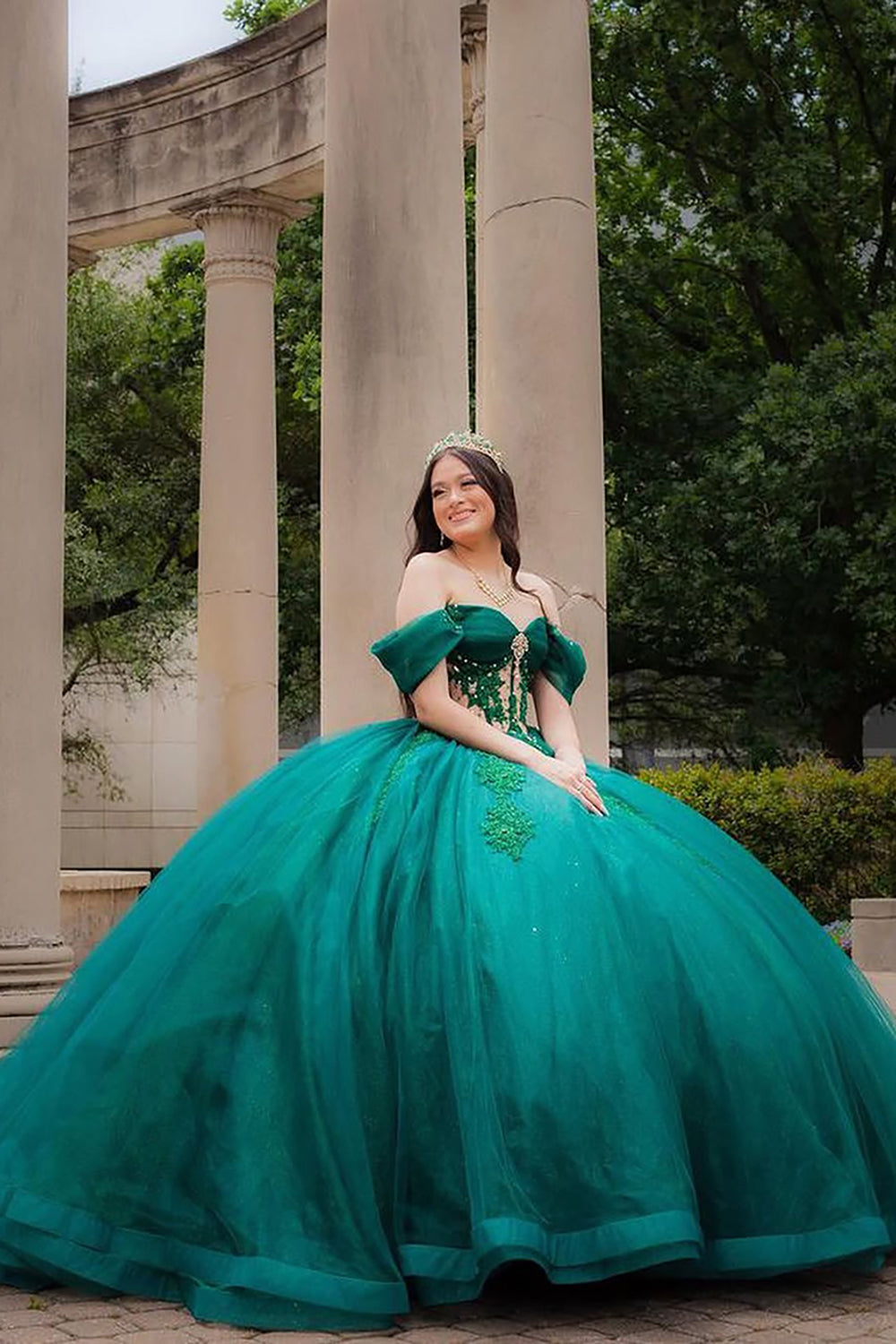 Off-the-Shoulder Sparkly Pine Applique Princess Tulle Dress with Train for Quinceanera