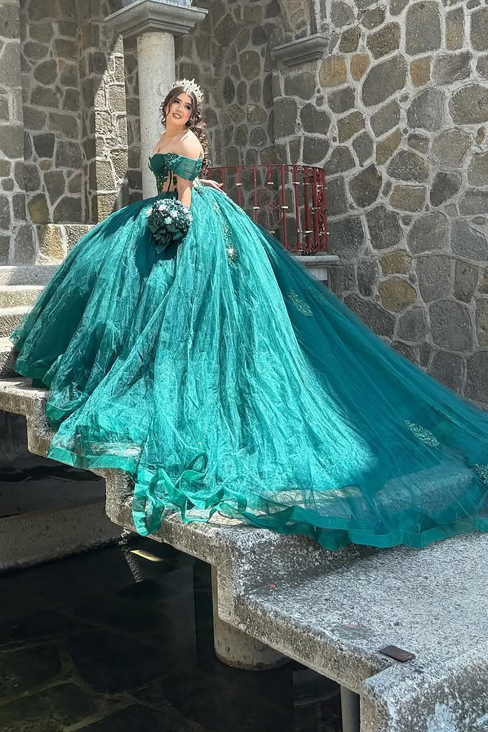 Off-the-Shoulder Sparkly Pine Applique Princess Tulle Dress with Train for Quinceanera