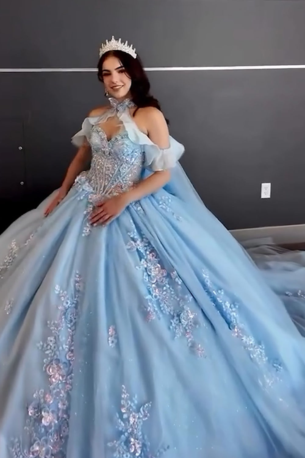 Sweetheart Ball Gown in Sky Blue with Tulle Applique and Beading for Quinceanera