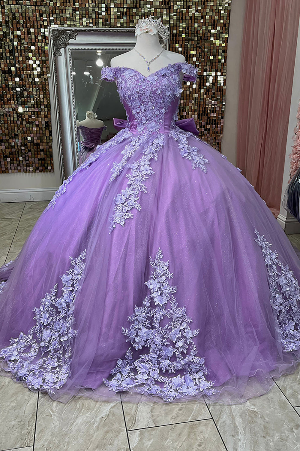 Off the Shoulder Purple Tulle Ball Gown with Applique for Quinceanera