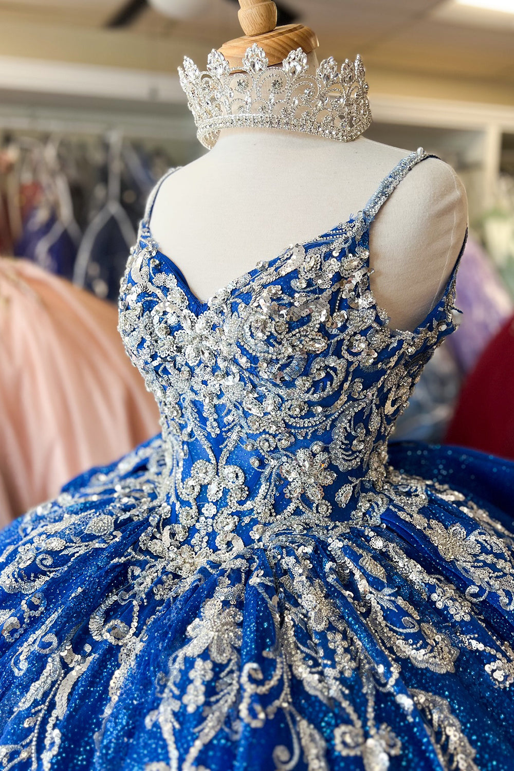 Royal Blue Sparkle Applique Ball Gown with Bow and Spaghetti Straps for Quinceanera
