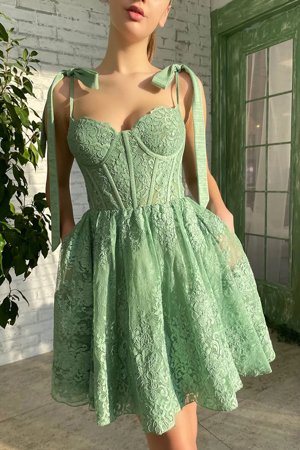 Green Sweetheart Homecoming Dress/Mini Dress with Appliques