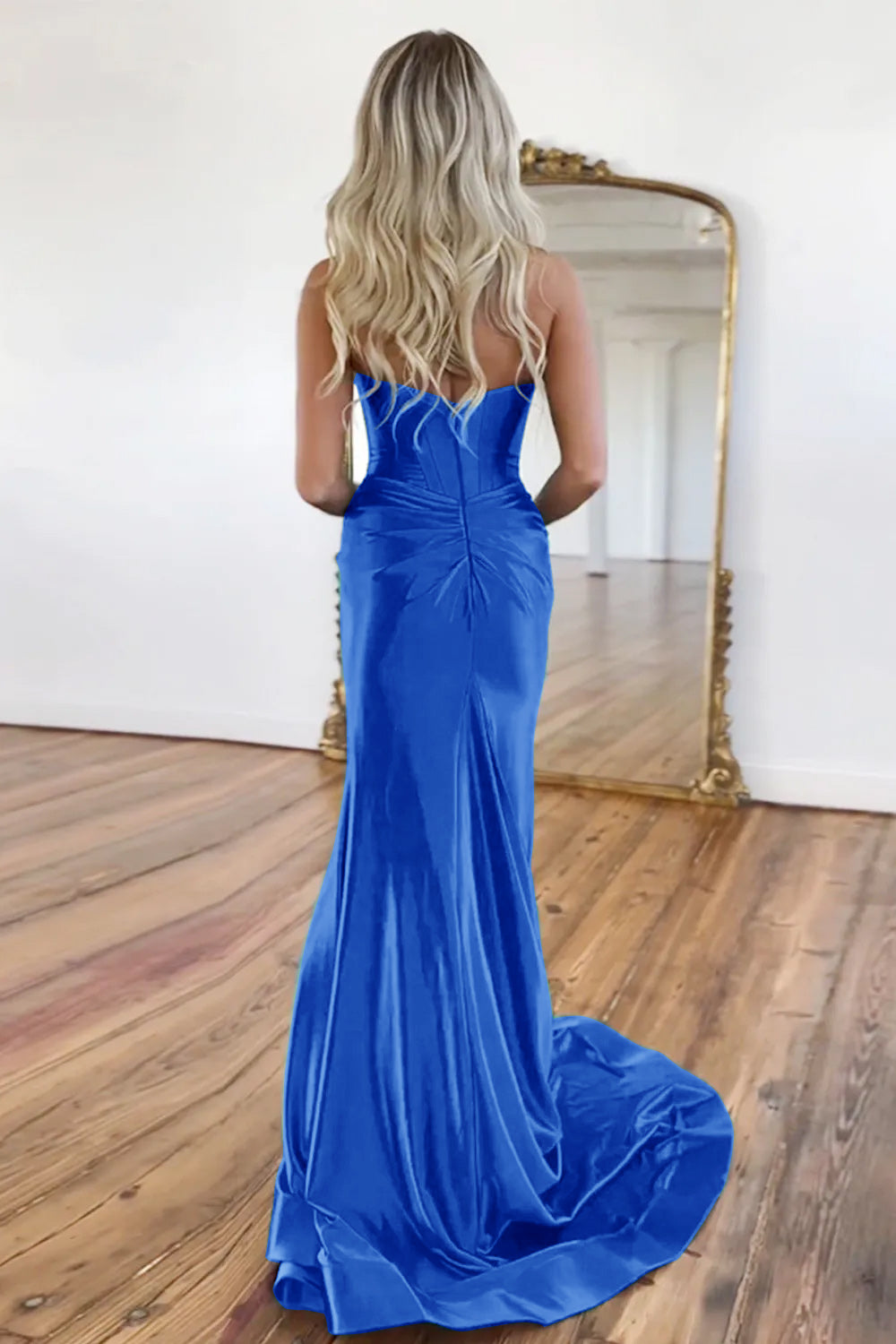Elegant Sweetheart Prom Corset in Mermaid Green with a Stylish Split