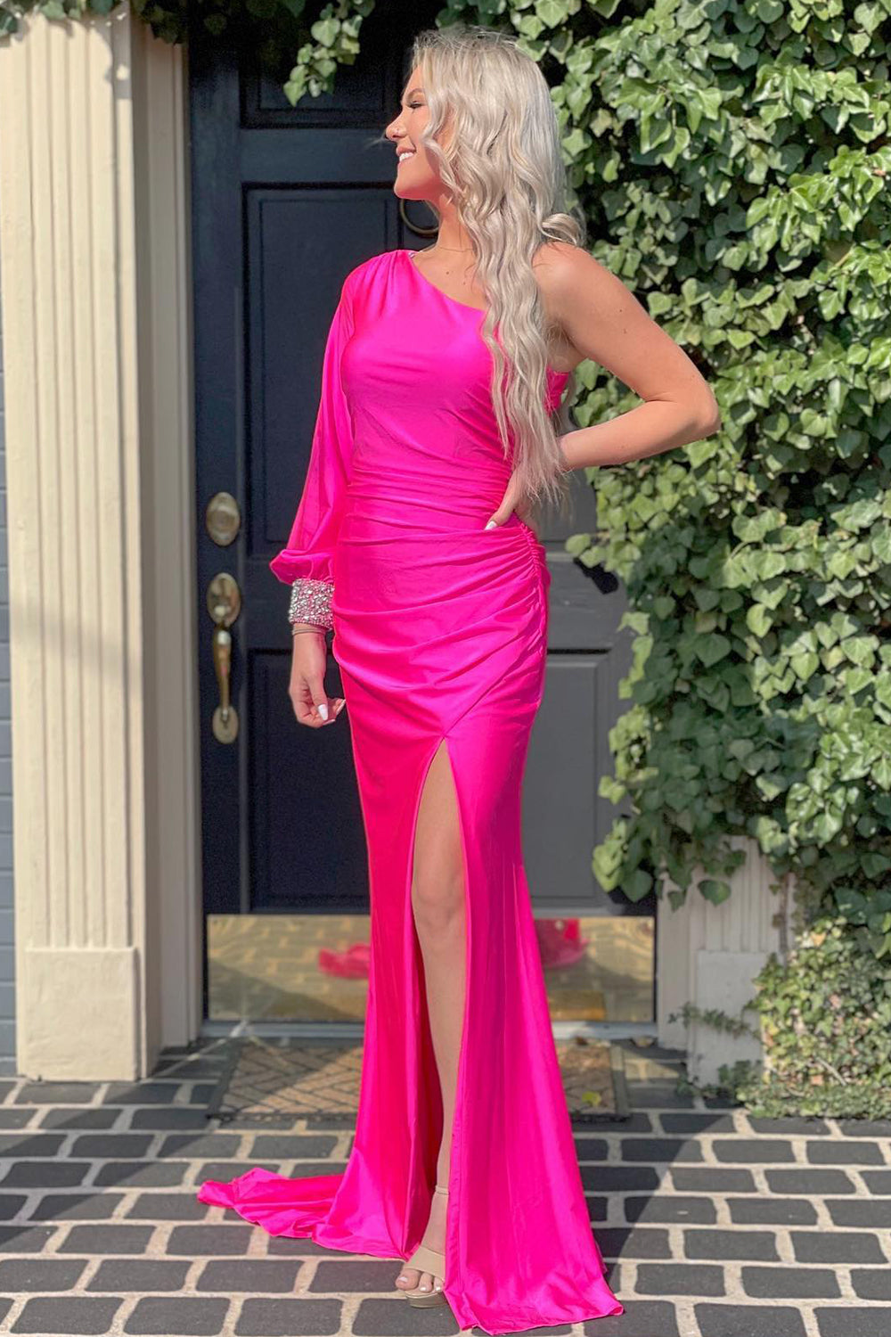 Black One-Shoulder Mermaid Gown Featuring a High Slit