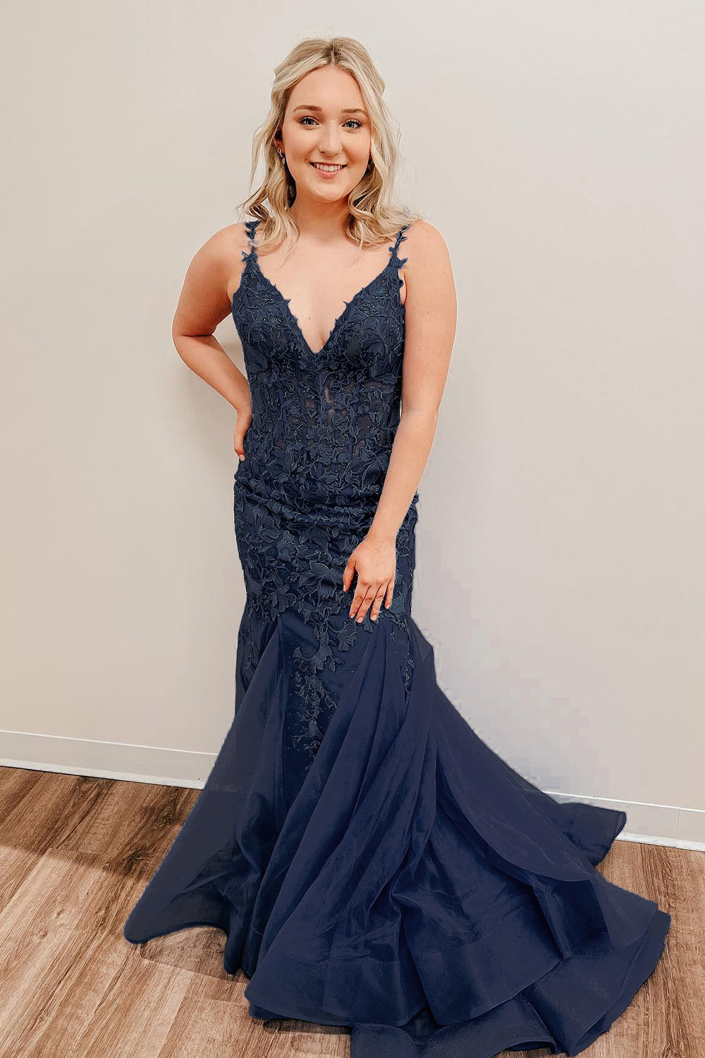 Mermaid Prom Dress in Blue with Spaghetti Straps and Appliques