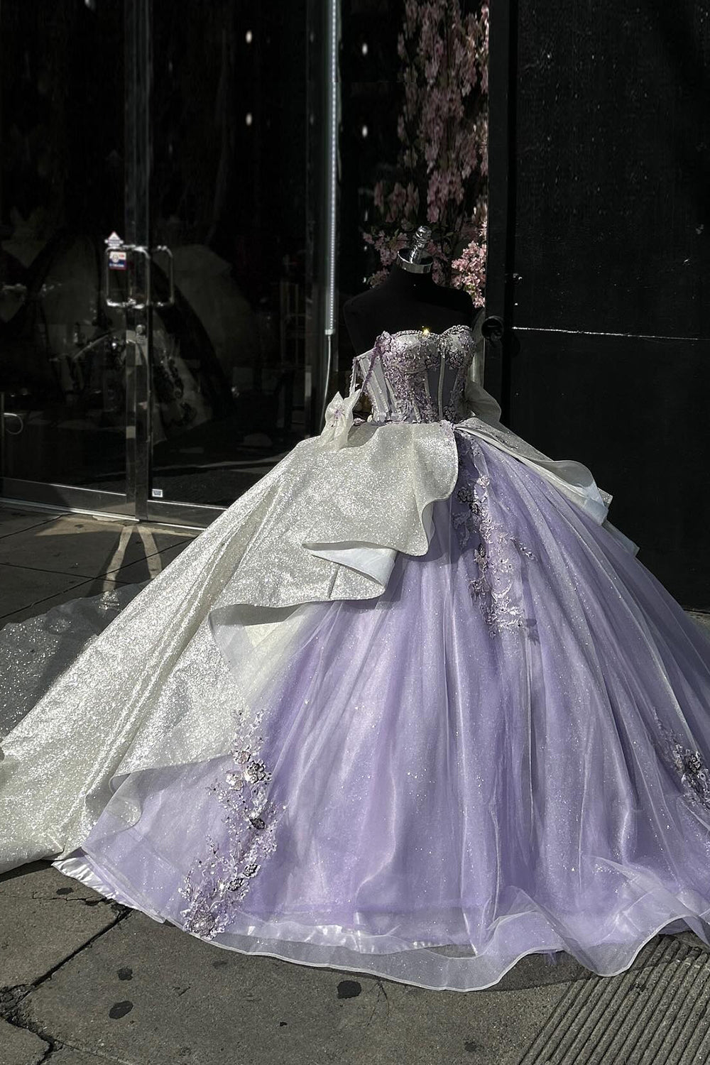 Off the Shoulder Lilac Glitter Tulle Ball Gown with Applique for Quinceanera