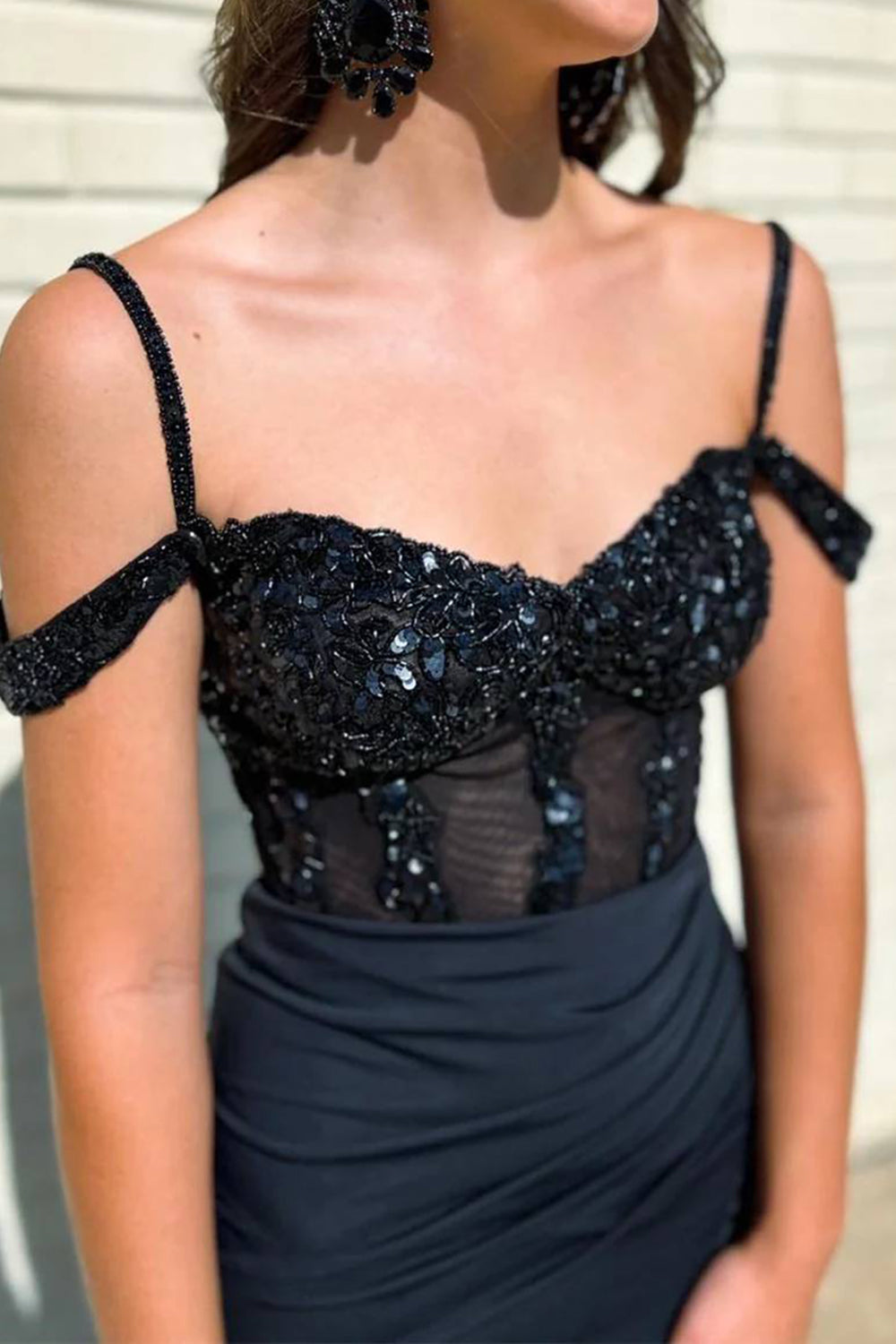 Elegant Black Off-the-Shoulder Mermaid Prom Dress with Front Split