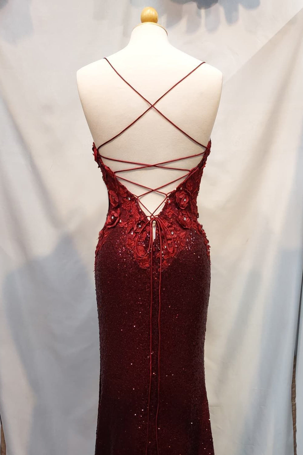 Sequined Burgundy Sheath Prom Dress with Spaghetti Straps and Appliques