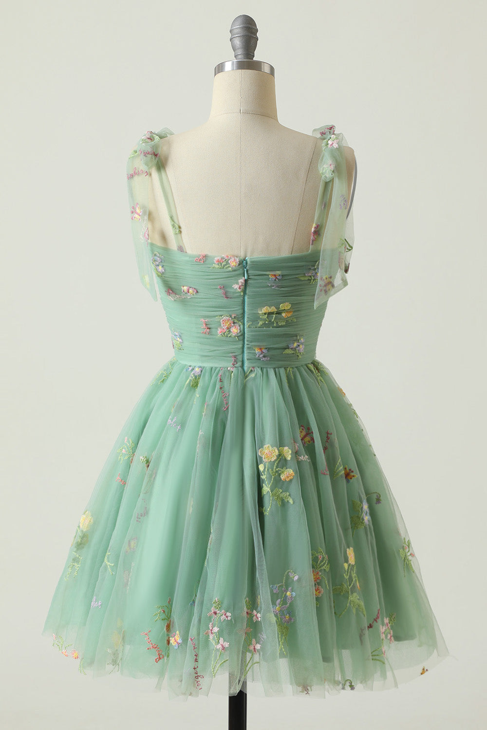 Champagne A-Line Embroidery Short Homecoming Dress/Mini Dress