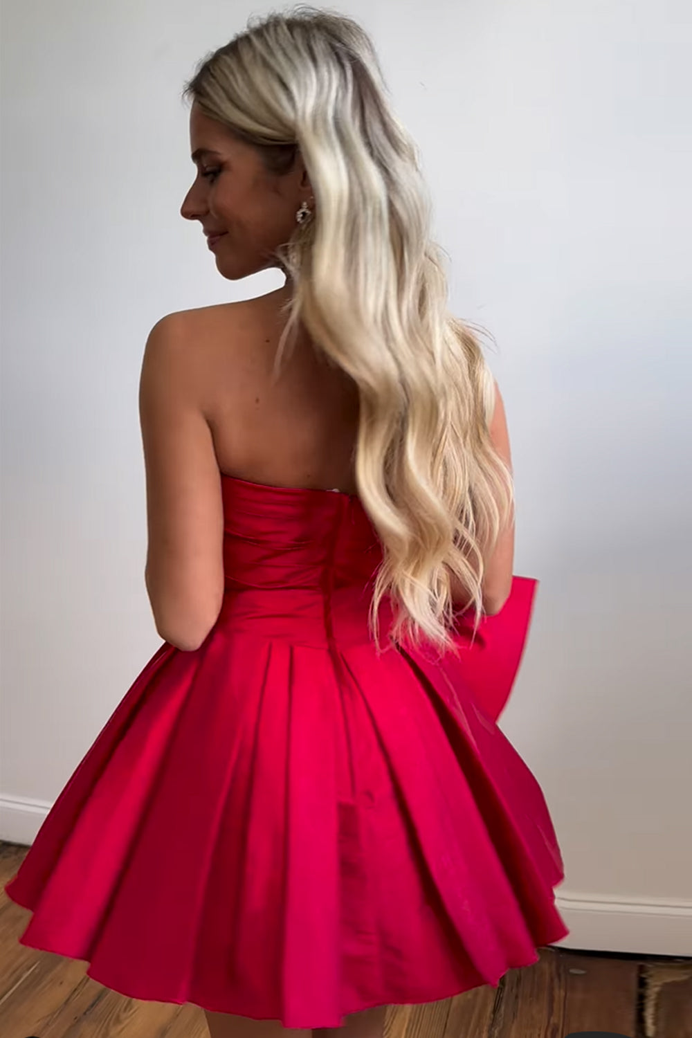 Red Strapless A-Line Satin Short Homecoming Dress/Mini Dress with Bowknot