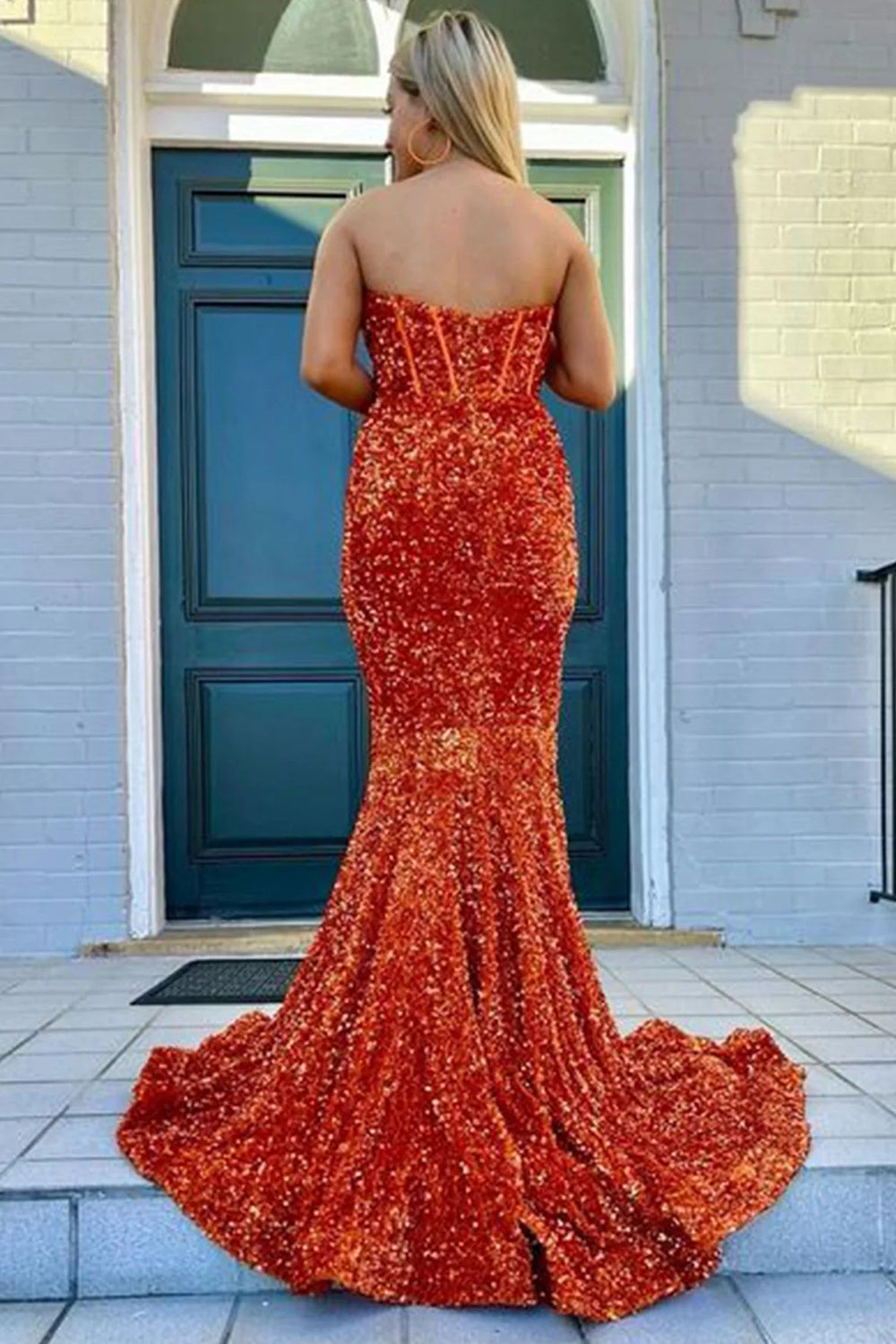 Floor-Length Sweetheart Blue Sequined Prom Dress with Front Split Sheath