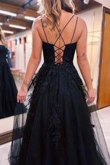 Long Black Prom Dress in A-Line Silhouette with Tulle and Lace